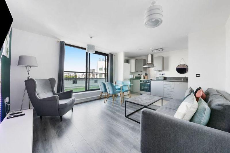 Penthouse W/ Hot Tub Near Stratford, Westfield Londres Exterior foto