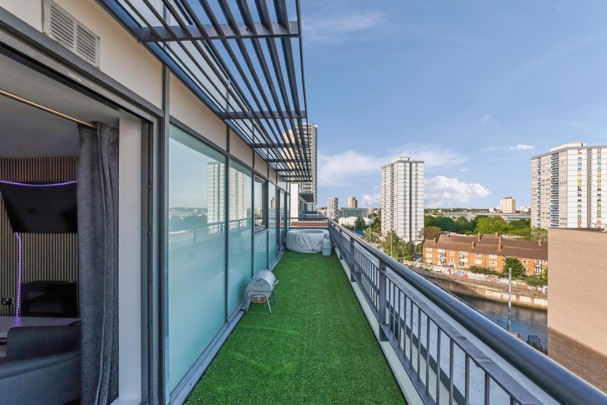 Penthouse W/ Hot Tub Near Stratford, Westfield Londres Exterior foto